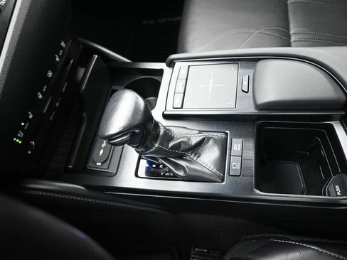 Used 2020 Lexus ES 300h w/ Accessory Package FWD image 23