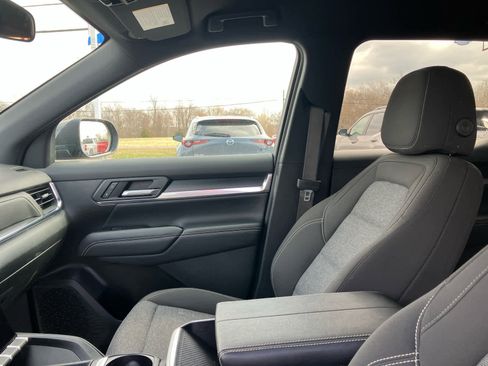 Used 2025 GMC Terrain Elevation image 10