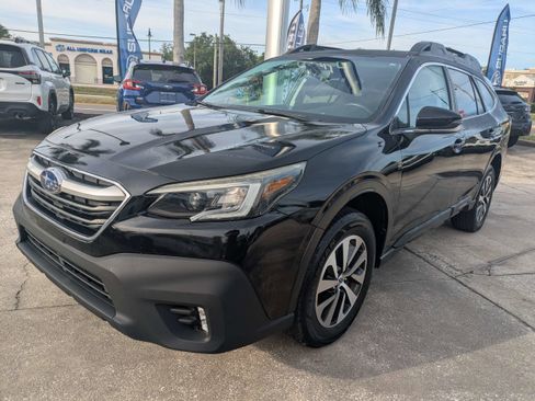 Used 2020 Subaru Outback Premium w/ Popular Package #1 AWD/4WD image 8