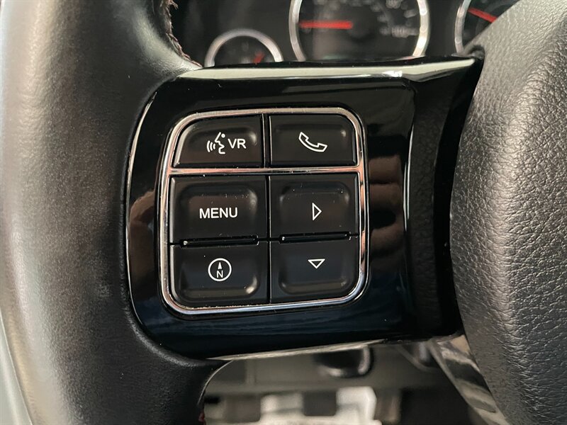 Used 2012 Jeep Wrangler Unlimited Sahara AWD/4WD image 9