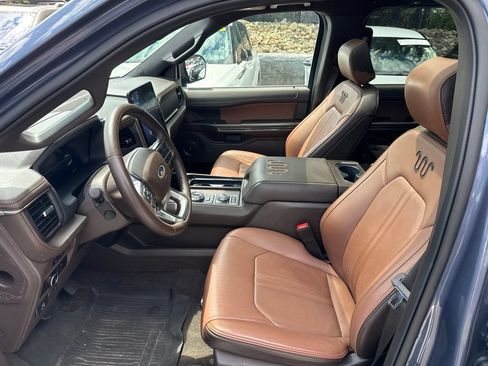 Used 2023 Ford Expedition King Ranch AWD/4WD image 12