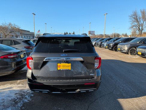 Certified 2020 Ford Explorer XLT w/ Equipment Group 202A image 4