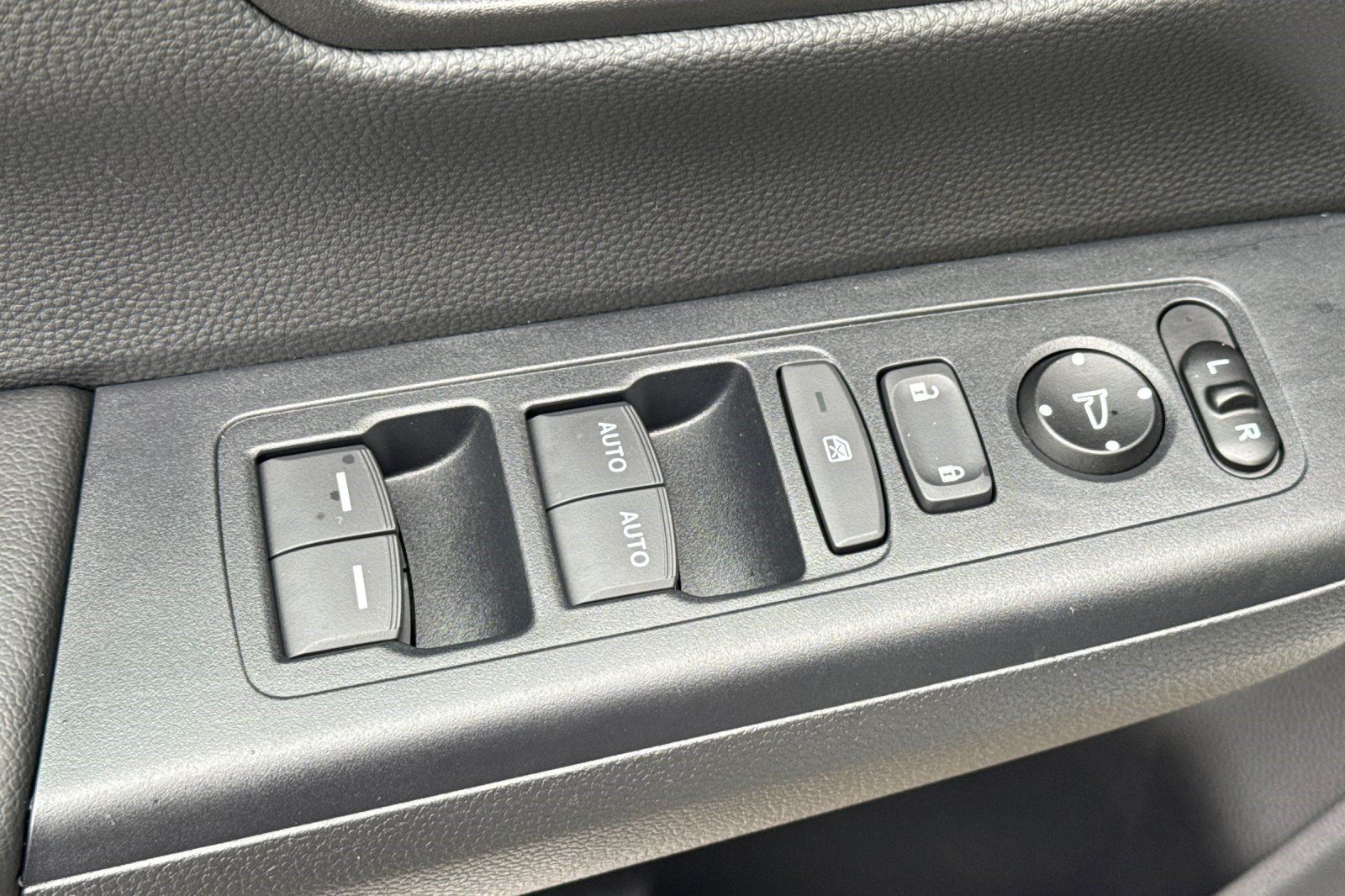 Certified 2026 Honda CR-V TrailSport image 13