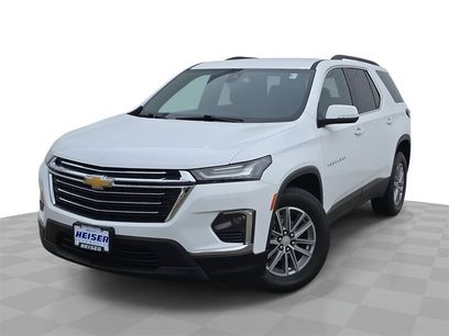 Used 2023 Chevrolet Traverse LT