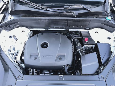 Used 2022 Volvo XC90 T6 Inscription w/ Advanced Package image 29