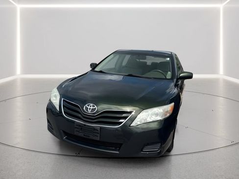 Used 2010 Toyota Camry LE FWD image 21