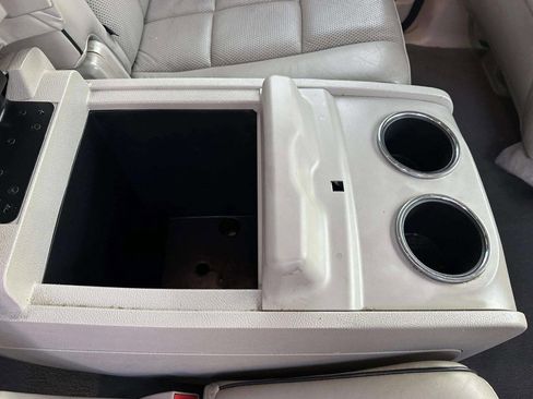 Used 2008 Lincoln Navigator L 4WD image 36