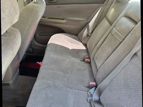 Used 2003 Toyota Camry LE FWD image 12