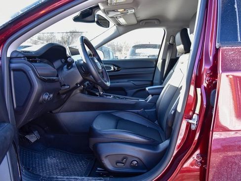 Used 2022 Jeep Compass Trailhawk w/ Trailhawk Convenience Group image 13