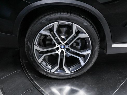 Certified 2023 BMW X5 sDrive40i w/ Premium Package image 8