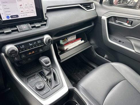 Used 2025 Toyota RAV4 XLE Premium w/ Weather Package AWD/4WD image 33