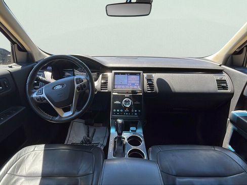 Used 2019 Ford Flex Limited AWD/4WD image 9