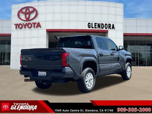 Certified 2024 Toyota Tacoma SR5 w/ SR5 Upgrade Package AWD/4WD image 11