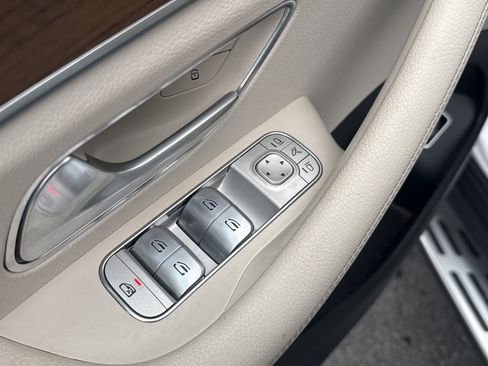 Used 2022 Mercedes-Benz GLE 450 4MATIC image 17