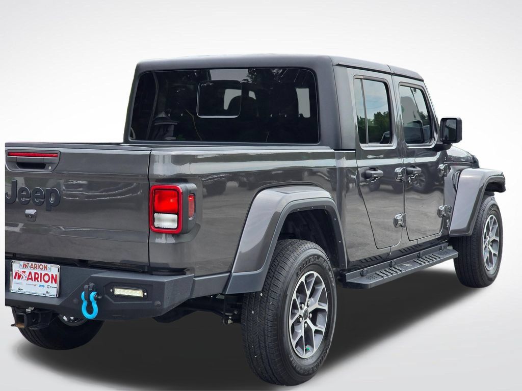Used 2024 Jeep Gladiator Sport AWD/4WD image 49