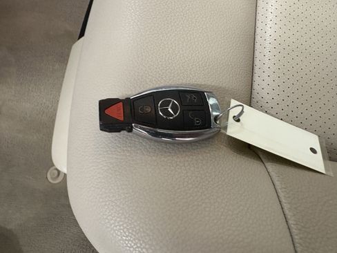 Used 2014 Mercedes-Benz E 350 4MATIC Sedan w/ Premium 1 Package image 32