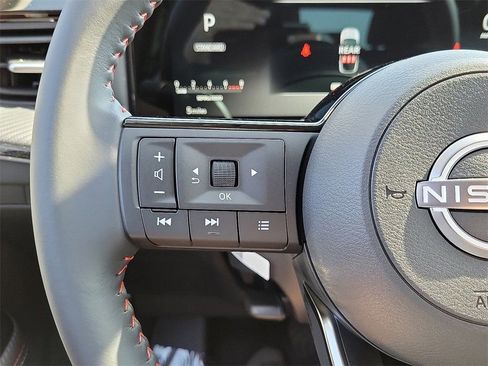 New 2025 Nissan Kicks SR image 6