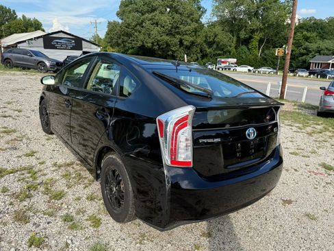 Used 2012 Toyota Prius One image 5