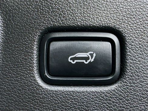 Used 2020 Kia Telluride SX w/ SX Prestige Package image 32