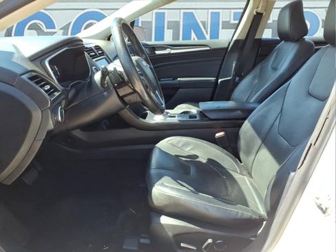 Used 2020 Ford Fusion Titanium AWD/4WD image 17