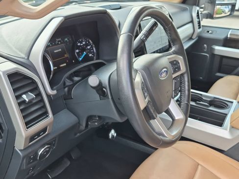 Used 2022 Ford F350 Lariat w/ Lariat Value Package AWD/4WD image 10