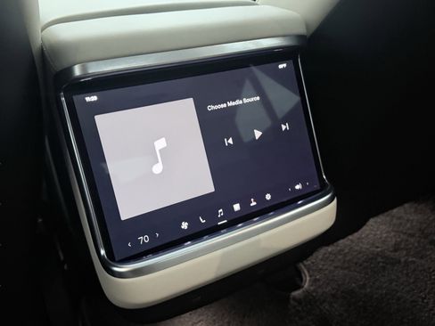 Used 2023 Tesla Model S Plaid image 56