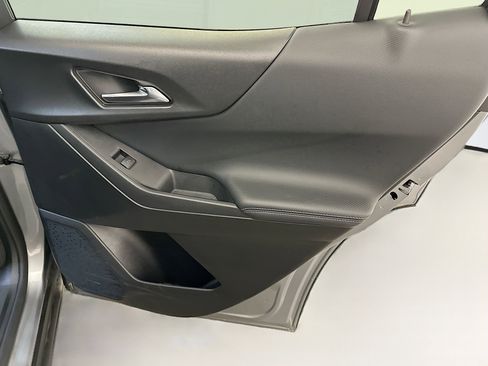 Used 2025 Chevrolet Equinox LT image 31