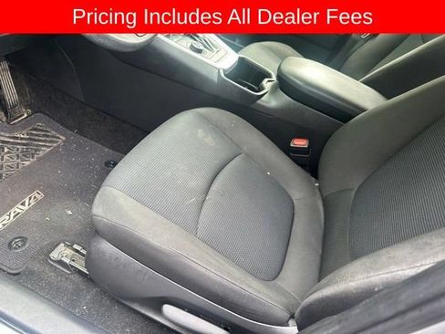 Used 2023 Toyota RAV4 LE AWD/4WD image 10