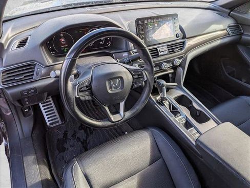 Used 2019 Honda Accord Sport image 9
