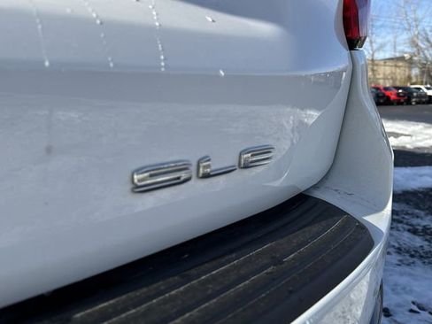 Certified 2024 GMC Yukon SLE w/ LPO, Floor Liner Package image 32