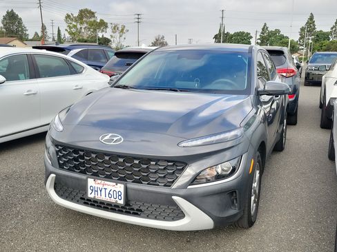 Used 2023 Hyundai Kona SE AWD/4WD image 1