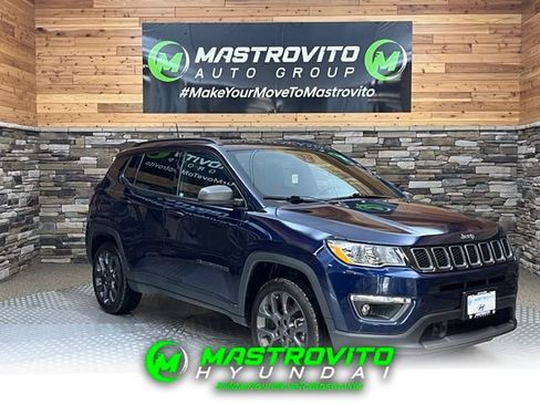 Used 2021 Jeep Compass Latitude w/ Sun and Sound Group AWD/4WD image 1