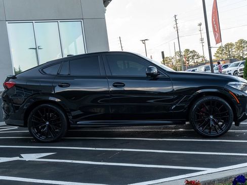 Used 2022 BMW X6 xDrive40i w/ M Sport Package AWD/4WD image 11