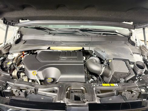Certified 2025 Land Rover Discovery Sport S AWD/4WD image 32
