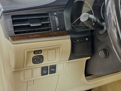Used 2015 Lexus ES 350 w/ Luxury Package FWD image 10