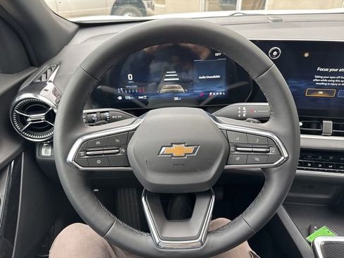 New 2026 Chevrolet Equinox LT w/ Convenience Package II image 15