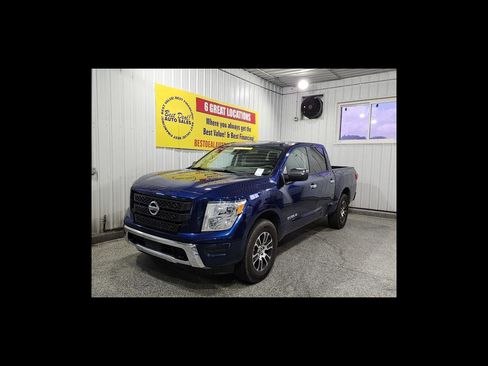 Used 2021 Nissan Titan SV AWD/4WD image 1