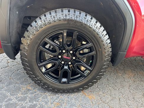 Used 2020 GMC Sierra 1500 Elevation w/ Elevation Value Package image 17