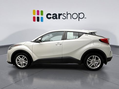 Used 2021 Toyota C-HR LE image 2
