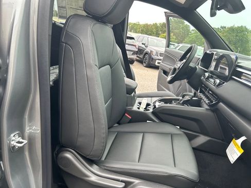 New 2026 GMC Canyon Elevation w/ Convenience Package image 29