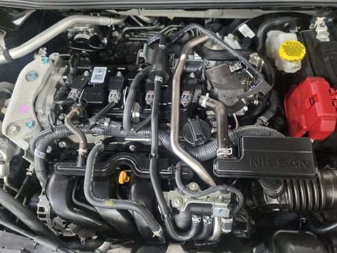 Used 2025 Nissan Sentra S FWD image 30