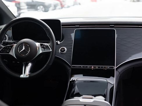 Used 2024 Mercedes-Benz EQE 350+ 4MATIC Sedan image 18