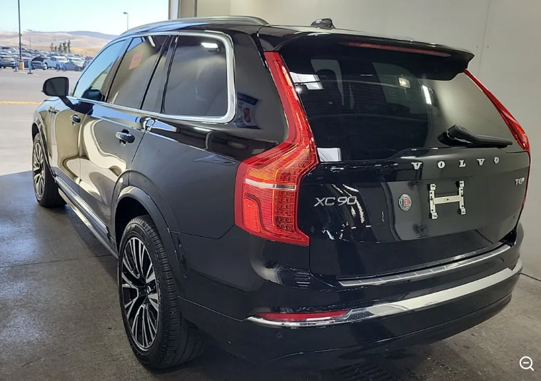Used 2025 Volvo XC90 T8 Plus w/ Protection Package Premier AWD/4WD image 2