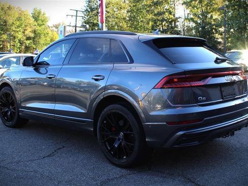 Used 2020 Audi Q8 Prestige w/ Prestige Package image 3
