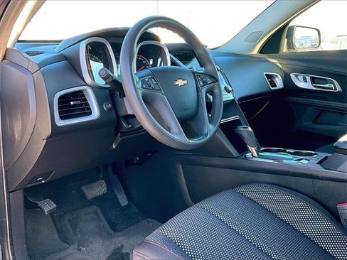 Used 2017 Chevrolet Equinox LS image 8