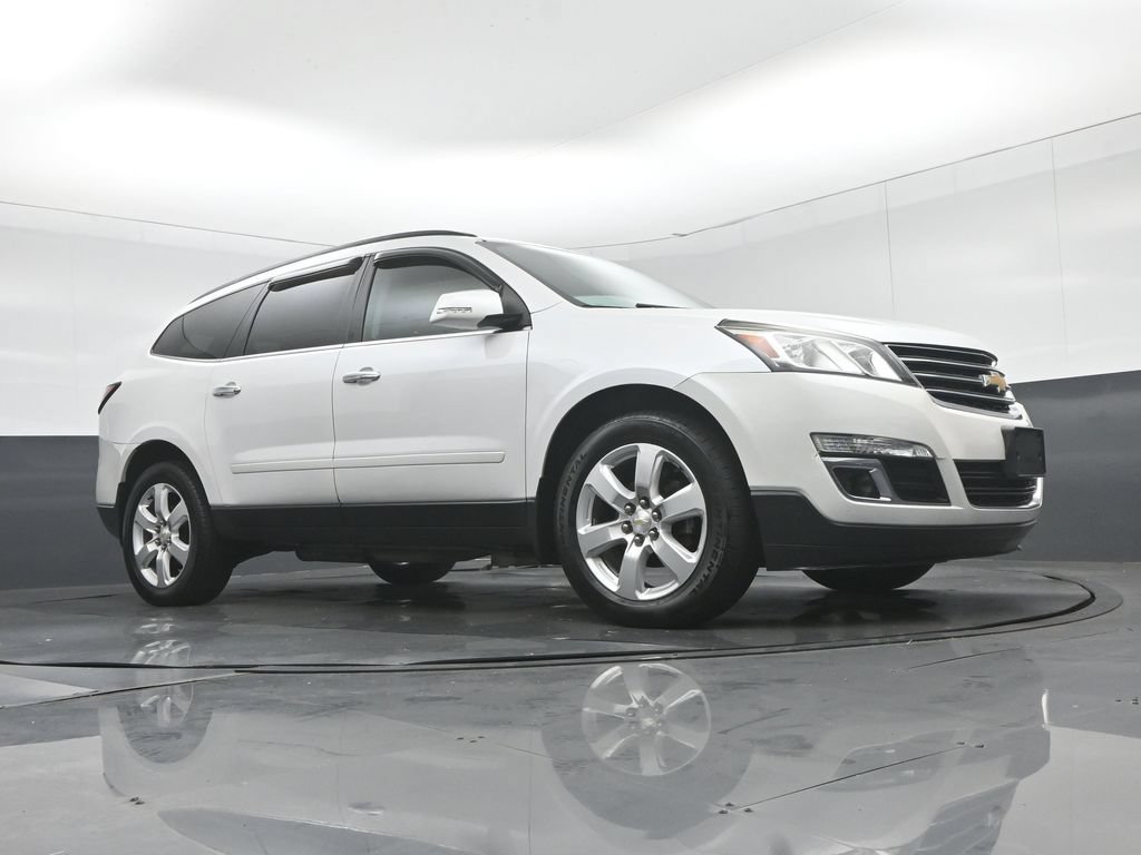 Used 2017 Chevrolet Traverse LT w/ Style and Technology Package AWD/4WD image 59