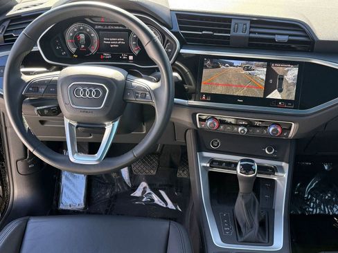 Certified 2025 Audi Q3 2.0T Premium Plus w/ Premium Plus Package image 28