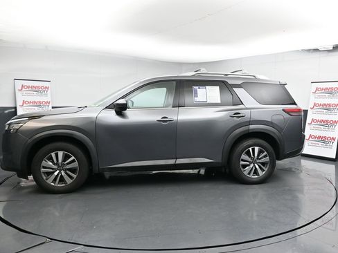 Used 2023 Nissan Pathfinder SL image 5