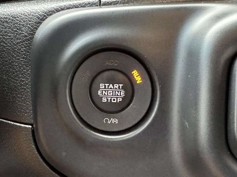 Used 2020 Jeep Wrangler Unlimited Sport S w/ Sun And Sound Package AWD/4WD image 8