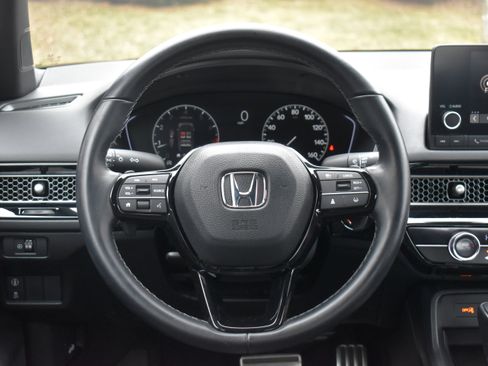 Used 2023 Honda Civic Sport image 25